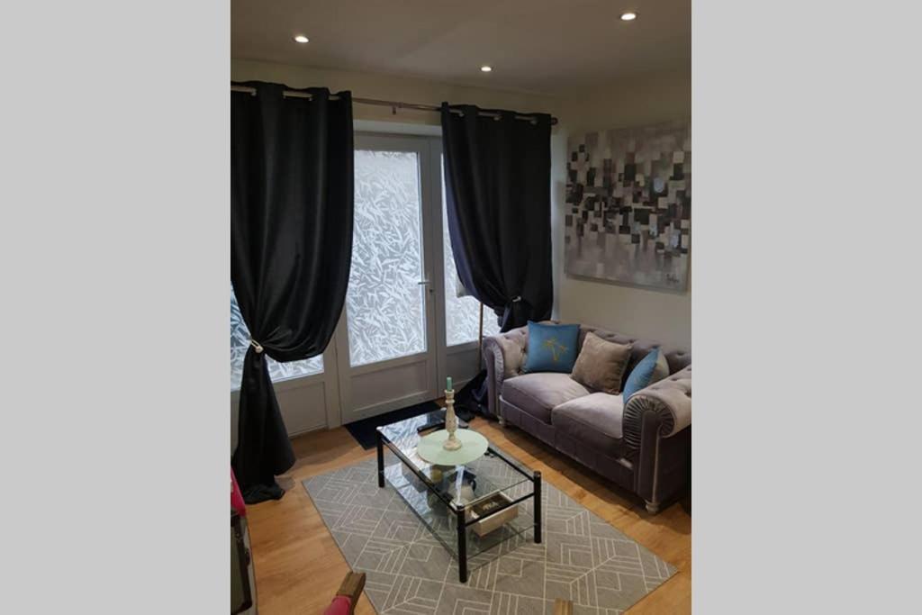 Au Mont Pour Deux Apartment Понторсон Екстериор снимка